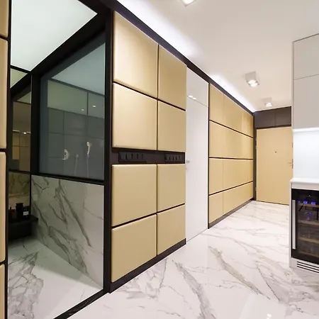 Super-apartamenty Vip Jacuzzi * بوزنان