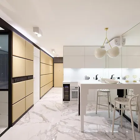 Super-apartamenty Vip Jacuzzi Apartment *