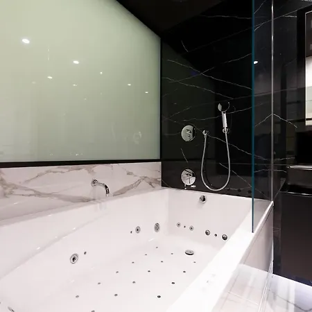 Super-apartamenty Vip Jacuzzi Lägenhet *